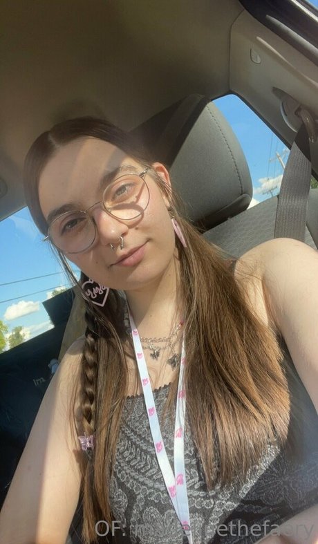 madelinethefaery Leaked OnlyFans Bilder