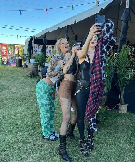 Lilith Czar OnlyFans-Bilder geleakt