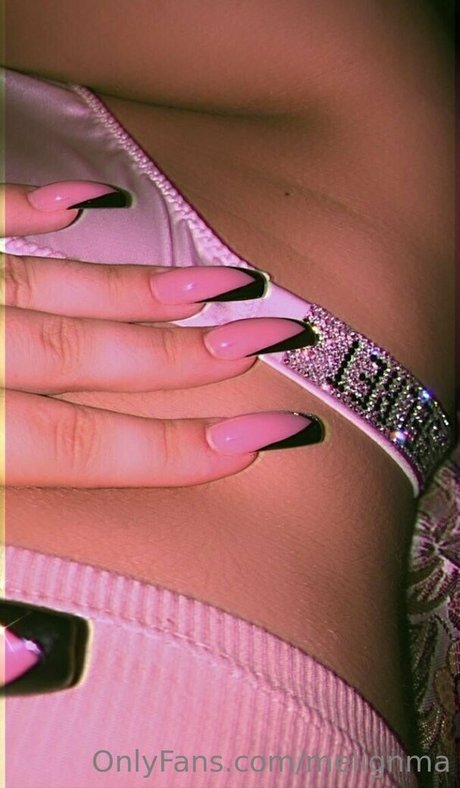 melissakatteyes OnlyFans explizite Inhalte