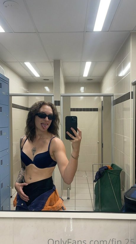 Fin 25 Strip OnlyFans