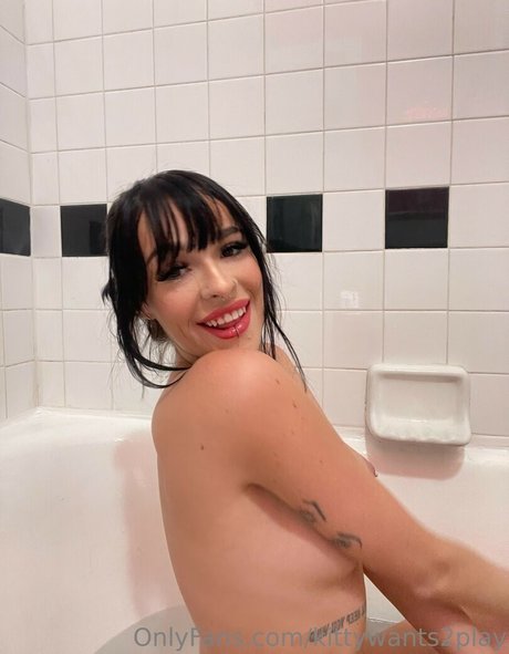 Disko kitty OnlyFans-Fotos