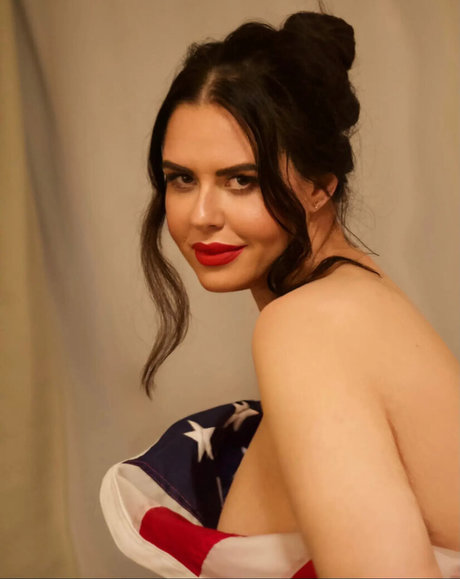 Politicians Female OnlyFans Fotos