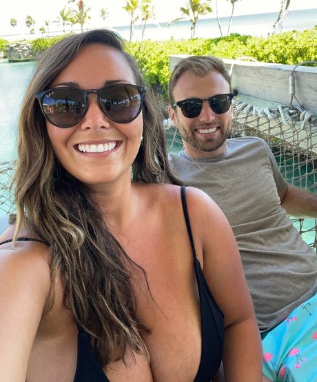 Kaitlyn Horesh NurlyFans-Brüste