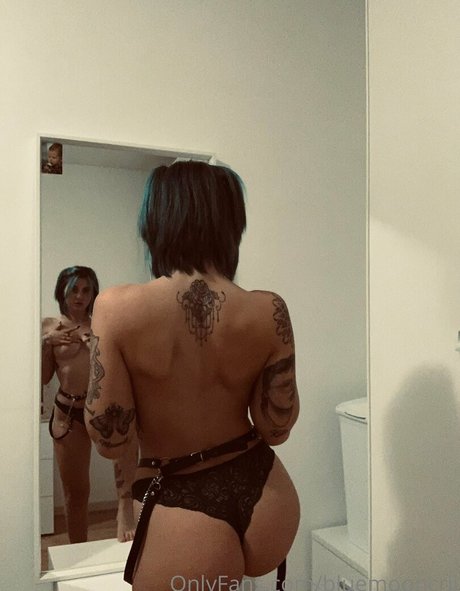 bluemooncrii Geleakte OnlyFans-Inhalte