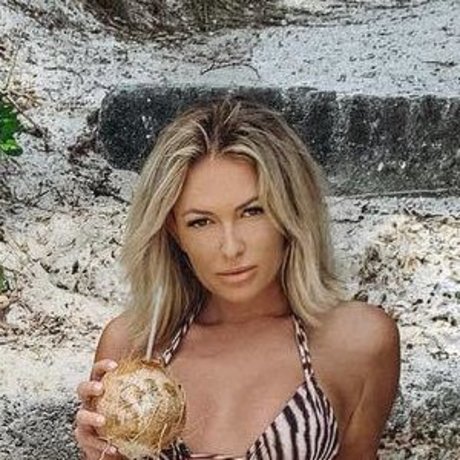 Paulina Gretzky Nacktbilder OnlyFans geleakt