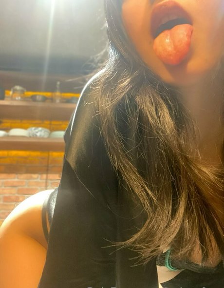 lezizeefree Nacktbilder geleakt