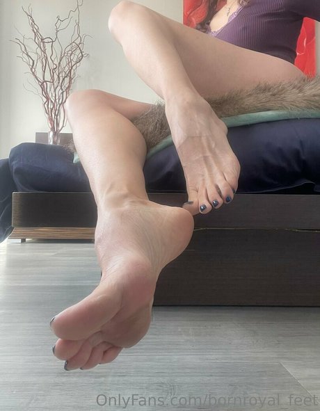 bornroyal feet OnlyFans-Bilder