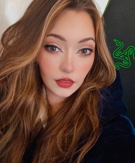 Alli Flanagan Leaks von OnlyFans