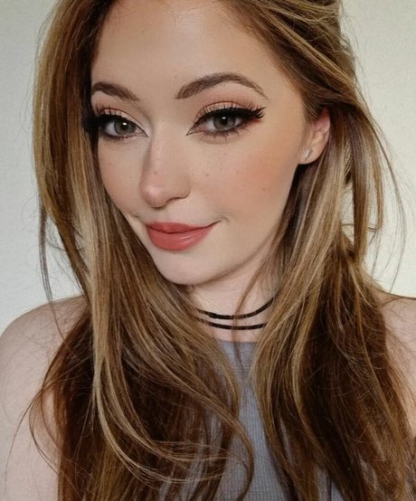 Alli Flanagan OnlyFans OnlyFans