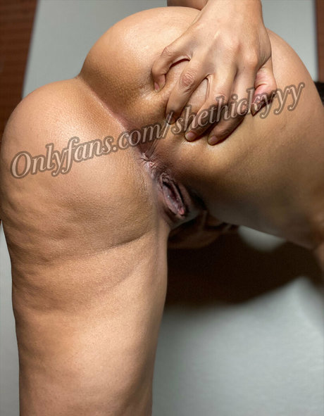 titten-selfie onlyfans Kunstakt Bilder