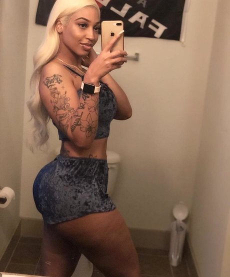 Shethickyyy OnlyFans Sex Leaks