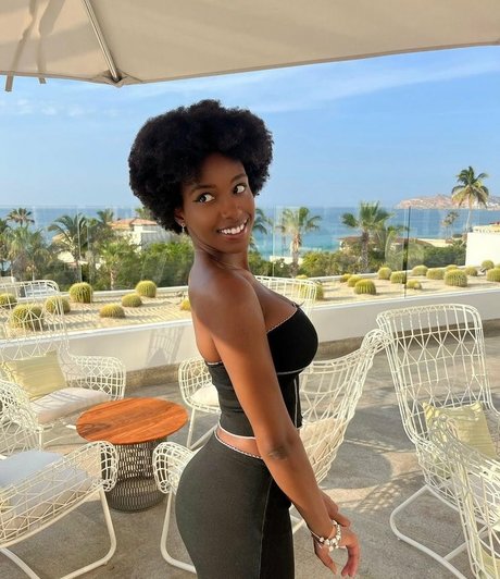 Lacey London Nackt Leaks OnlyFans