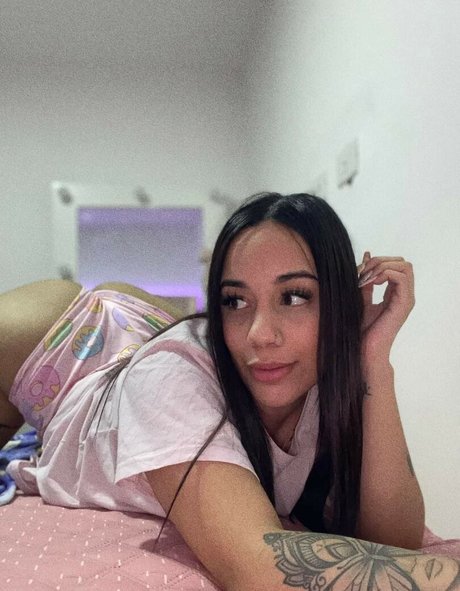 Yohanny Polacre Strip OnlyFans