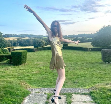 Alice Loxton OnlyFans Joi