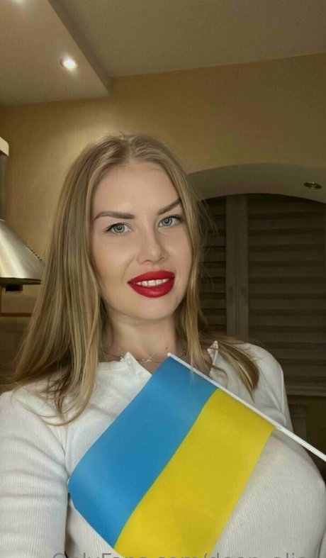 vikini bikini OnlyFans Nacktbilder