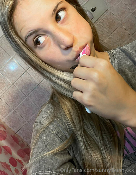 sunny bunny xx Nacktbilder von OnlyFans