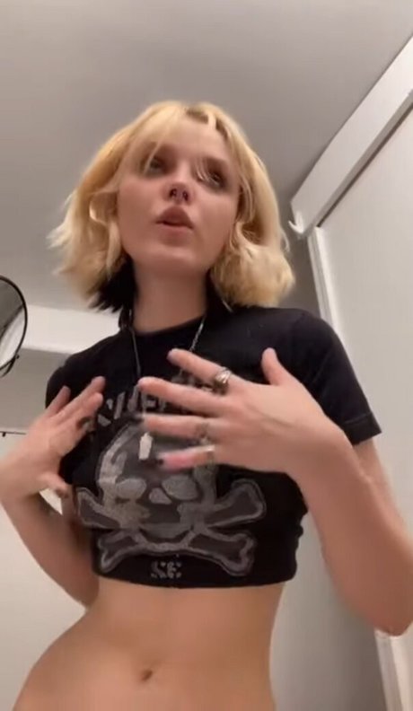 tripst4r Nackt Leaks OnlyFans