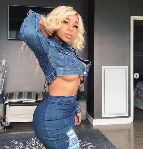 dejasnoh OnlyFans Brüste Bild