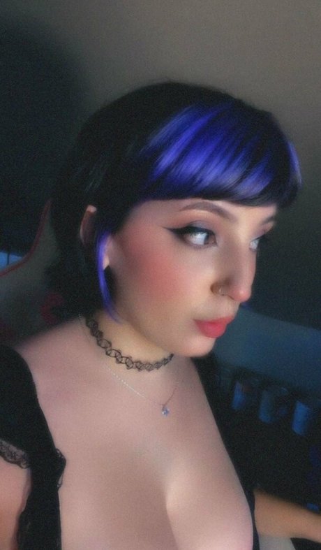 Milky Puddle Leaks von OnlyFans