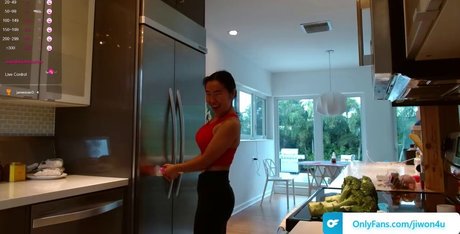 jiwon4u OnlyFans-Inhalte