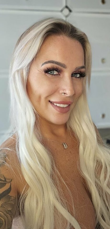 brithotwife Nacktbilder auf OnlyFans