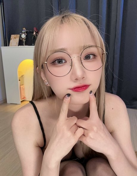 Woojungx4 OnlyFans geleakter Pornografie