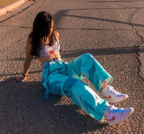 Ashly Martinez Neue geleakte OnlyFans-Inhalte