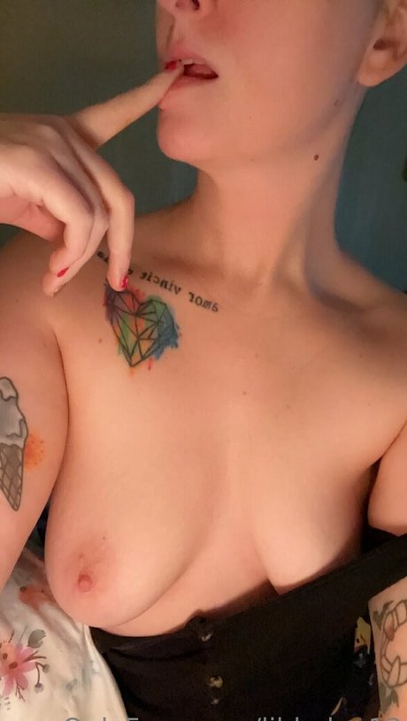 libbylou13 OnlyFans nackte Brüste