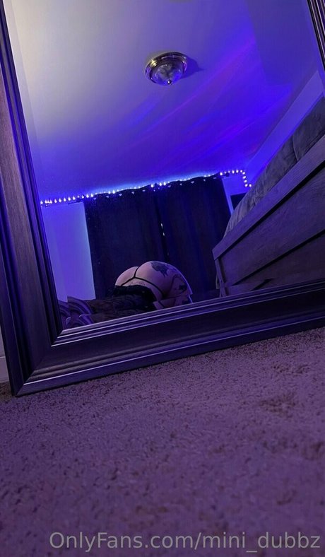 Mini dubbz Nacktpornos auf OnlyFans