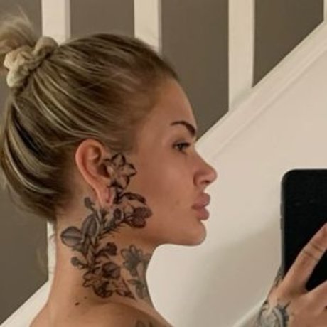 Zuzia Meller OnlyFans