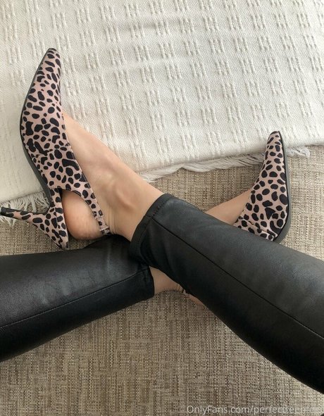 perfectteenfeet OnlyFans Strip