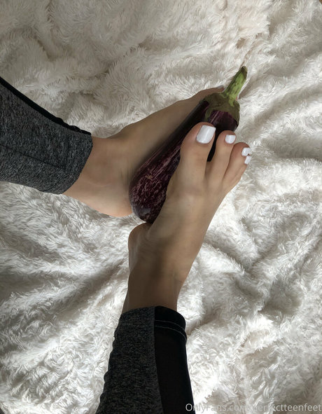 perfectteenfeet OnlyFans Nacktbilder