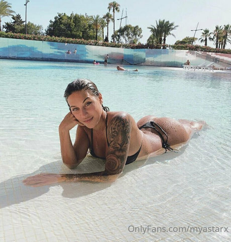 myastarx OnlyFans Bilder