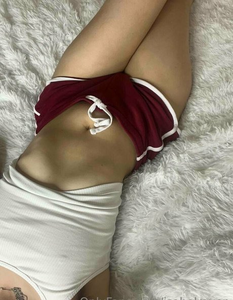 isabelraven OnlyFans Bilder