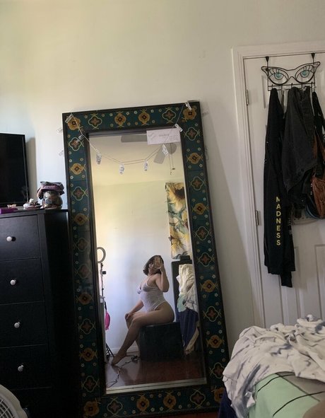 renaa420 OnlyFans-Model