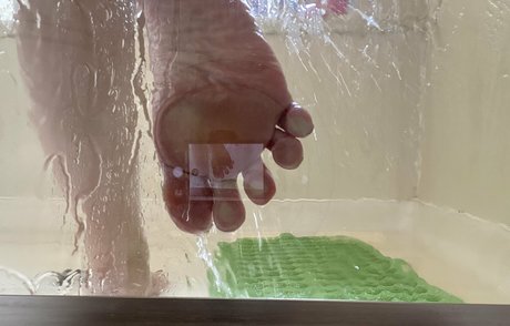 youlovemyfeettrample OnlyFans-Leaks