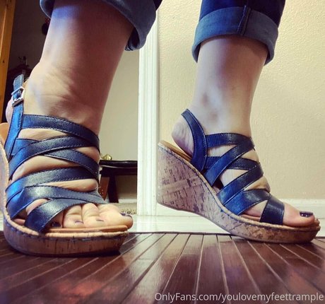 youlovemyfeettrample OnlyFans Leaks