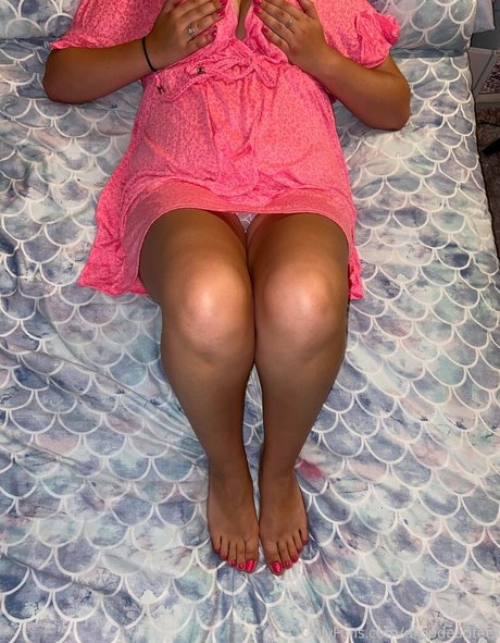 dropdeadfeet OnlyFans Nacktbilder geleakt