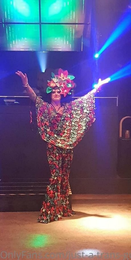 just a trans guy Nacktbilder geleakt