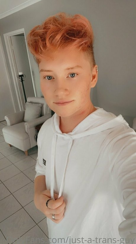 just a trans guy OnlyFans Leaked Gratis