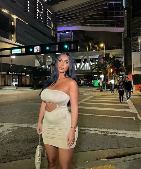 nahrinblack OnlyFans Archiv