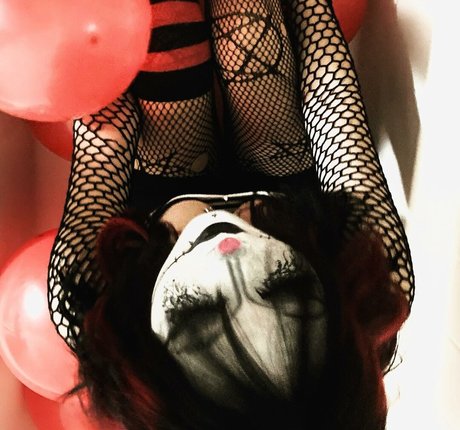 Zirakillz OnlyFans Nacktbilder geleakt