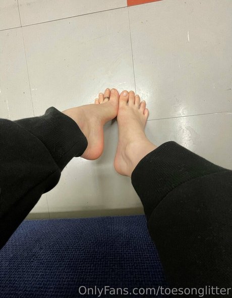 toesonglitter OnlyFans Leak Pornografie