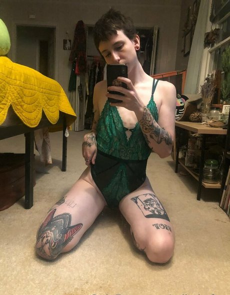 faguettemikah OnlyFans Sextape