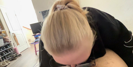 hneybadger OnlyFans Star