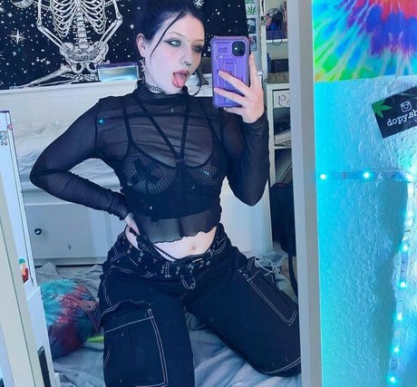 its just a cigarette OnlyFans Bilder nackt