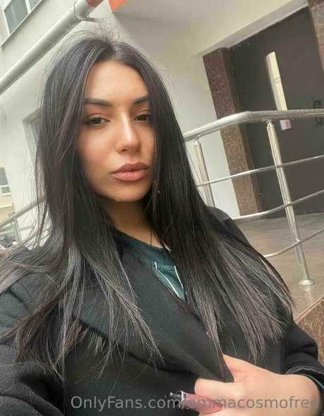 emmacosmo Oben ohne OnlyFans