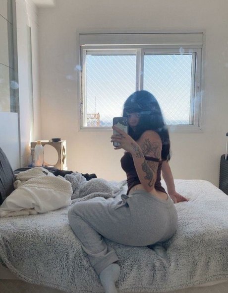 Lara Linx OnlyFans Beiträge