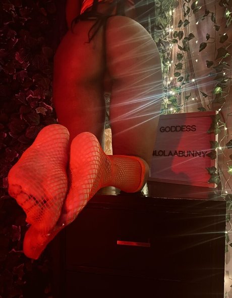 goddesslolaaxxx OnlyFans Model Bilder