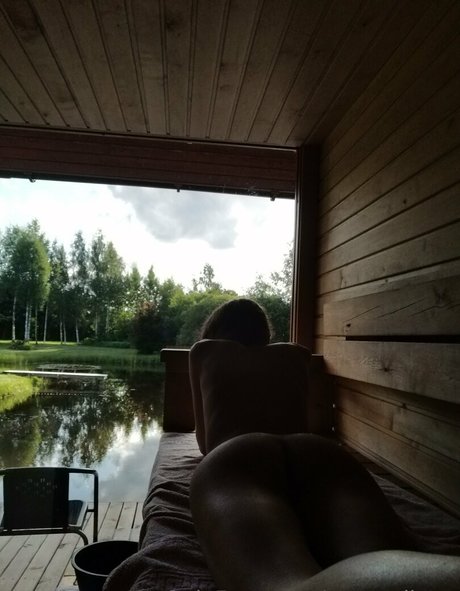 Mommikaru OnlyFans Model Fotos